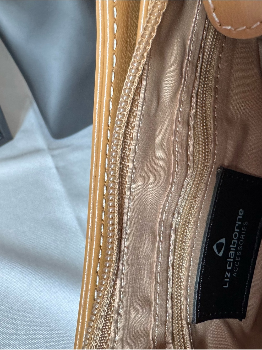 Liz Claiborne Camel Shoulder Bag - Picture 2 of 11